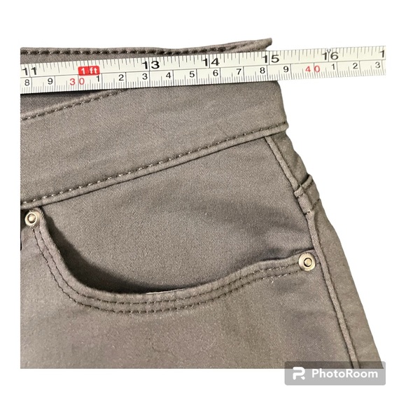 👖💫 Lee Sculpting Skinny Jeans - Elevate Your Silhouette! 💫👖 - Picture 9 of 10